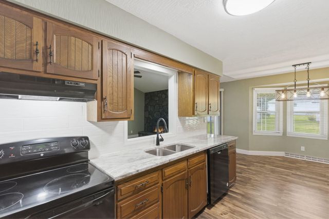 504 W Bell Street, Springfield, MO 65803