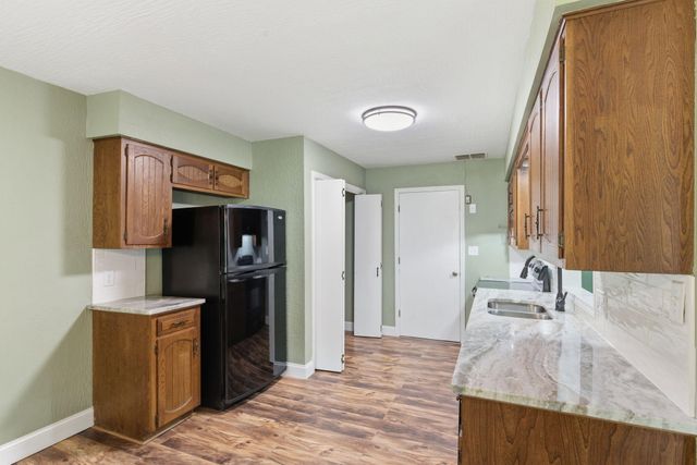 504 W Bell Street, Springfield, MO 65803