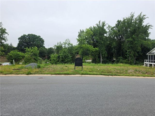 1517 Audubon Village Drive, Winston-salem, NC 27106