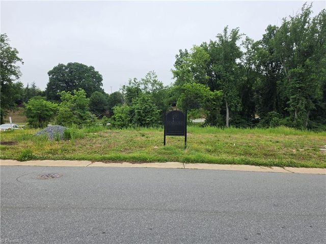 1517 Audubon Village Drive, Winston-salem, NC 27106