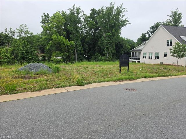 1517 Audubon Village Drive, Winston-salem, NC 27106