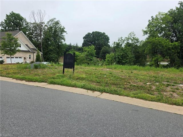 1517 Audubon Village Drive, Winston-salem, NC 27106