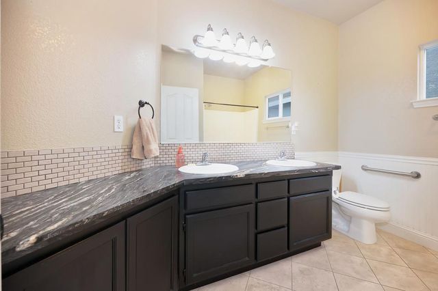 1573 Mehar Ct, Yuba City, CA 95993