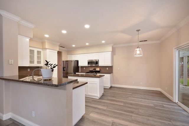 1573 Mehar Ct, Yuba City, CA 95993