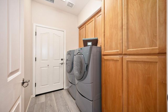 1573 Mehar Ct, Yuba City, CA 95993