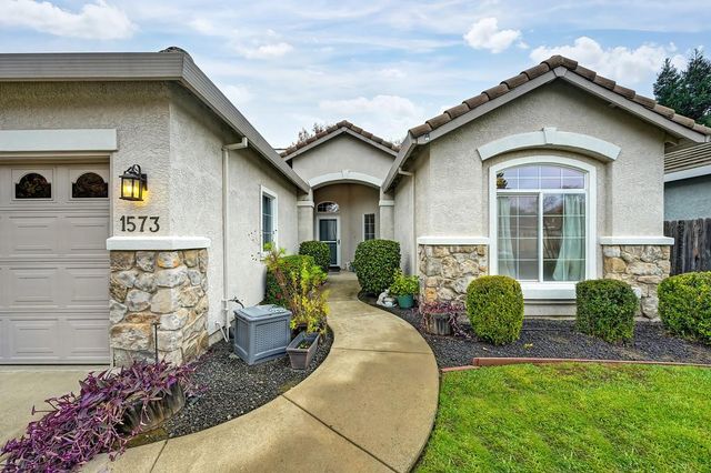 1573 Mehar Ct, Yuba City, CA 95993