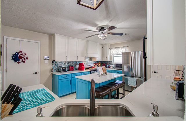 2418 Seguine Drive, Deer Park, TX 77536