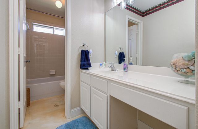 2418 Seguine Drive, Deer Park, TX 77536