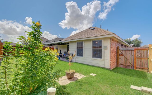 2418 Seguine Drive, Deer Park, TX 77536