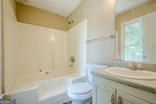 554 Oak Landing Circle, Douglasville, GA 30134