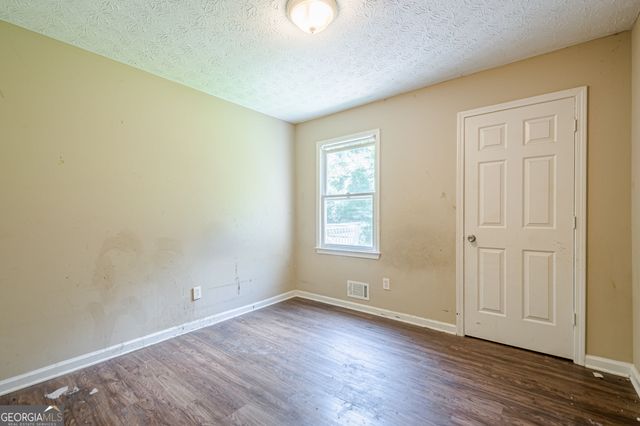 554 Oak Landing Circle, Douglasville, GA 30134