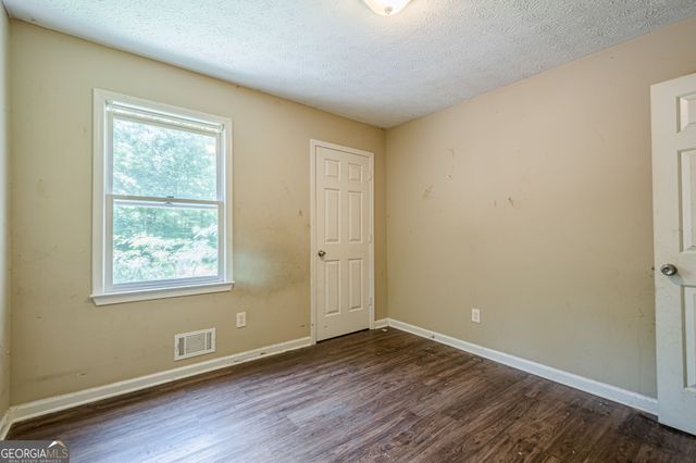 554 Oak Landing Circle, Douglasville, GA 30134
