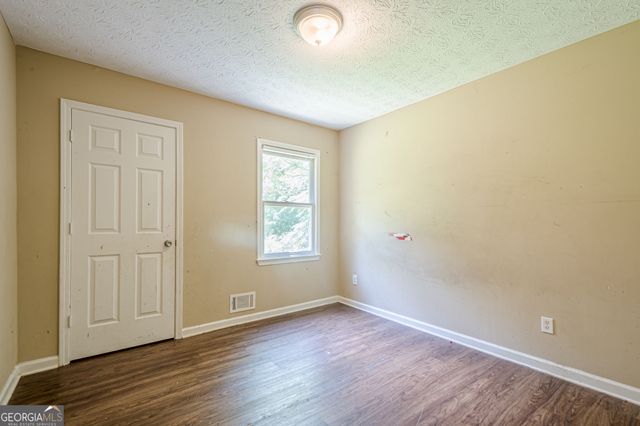554 Oak Landing Circle, Douglasville, GA 30134