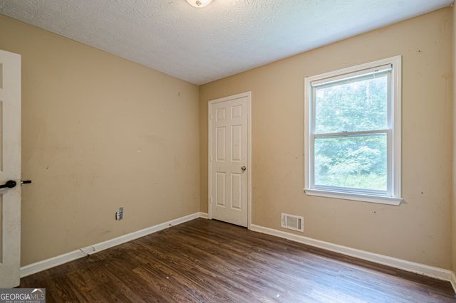 554 Oak Landing Circle, Douglasville, GA 30134