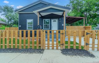 210 N San Jacinto, San Antonio, TX 78207