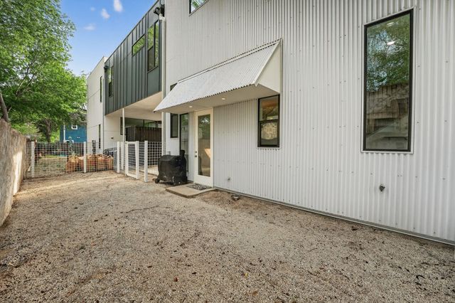 1616 Haskell ST A, Austin, TX 78702