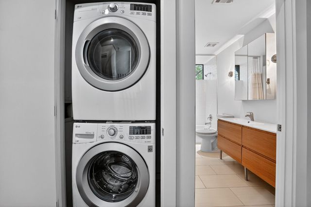 1616 Haskell ST A, Austin, TX 78702