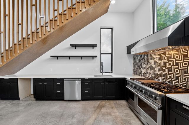 1616 Haskell ST A, Austin, TX 78702