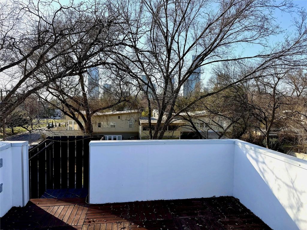 1616 Haskell ST A, Austin, TX 78702