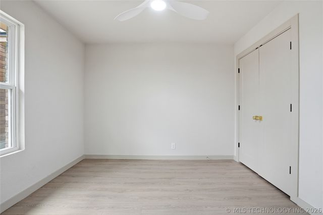 1122 S Division Street, Sapulpa, OK 74066