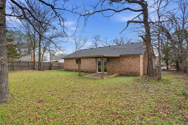 1122 S Division Street, Sapulpa, OK 74066