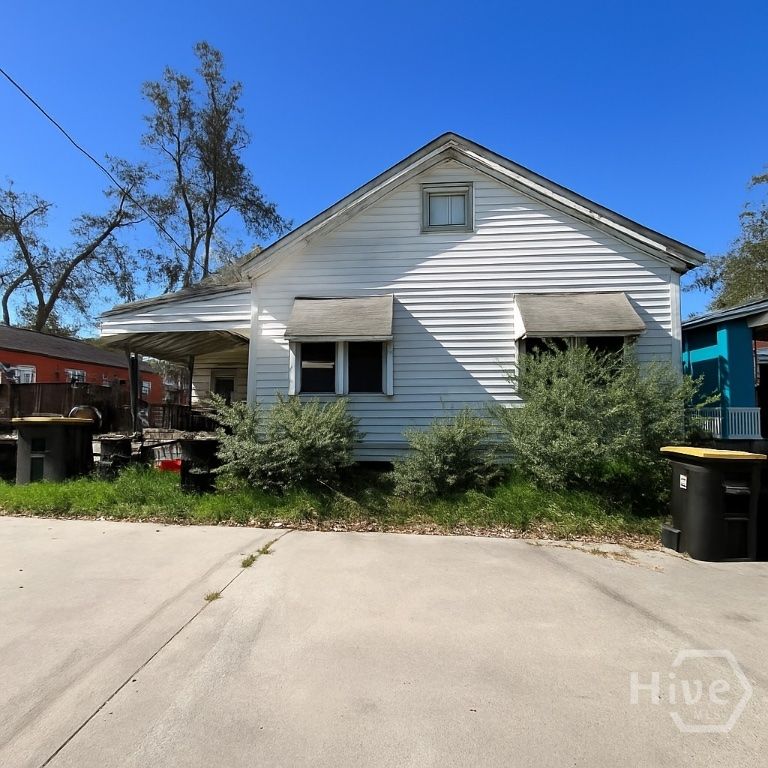 719 Fruit Street, Savannah, GA 31415