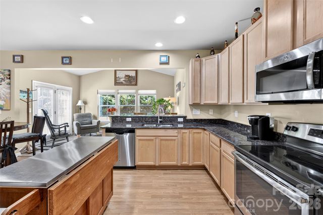 1347 Farm Branch Drive SW, Concord, NC 28027