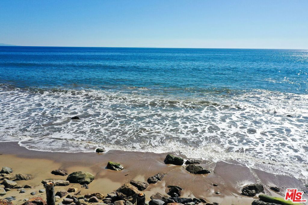 Image 13 of property listing at 20314 Pacific Coast Highway, Malibu, CA 90265