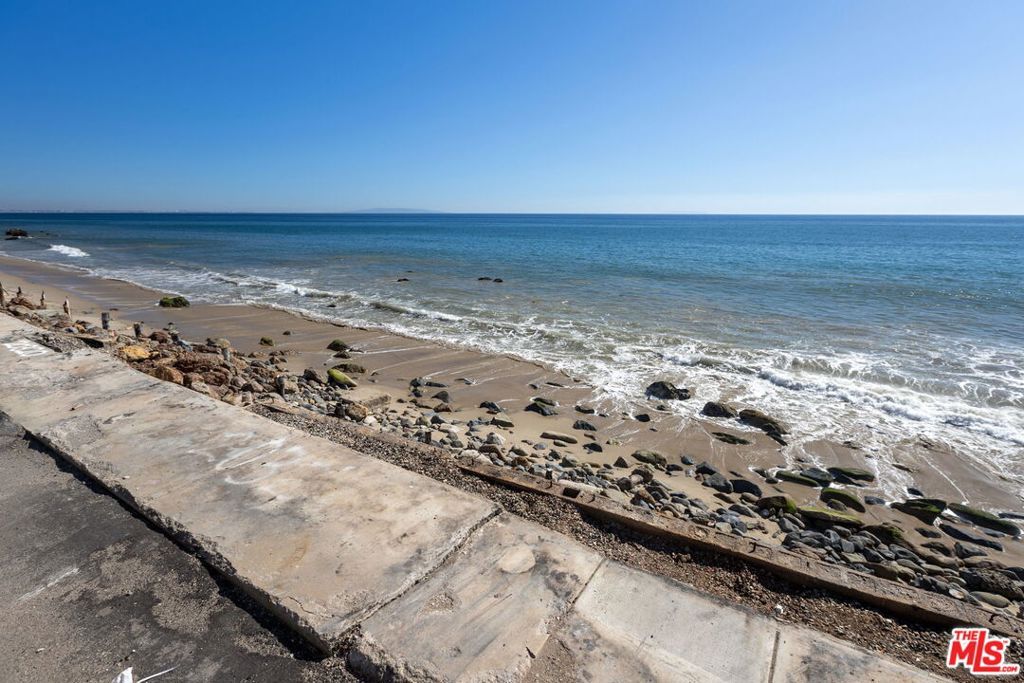 Image 7 of property listing at 20314 Pacific Coast Highway, Malibu, CA 90265