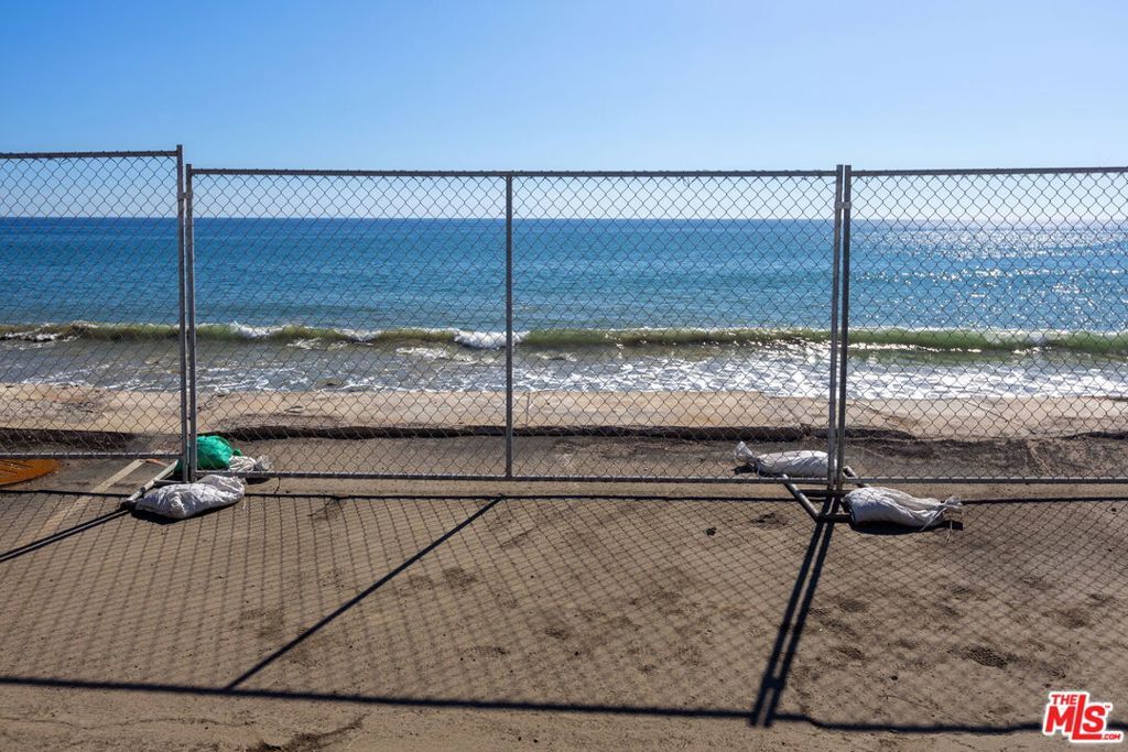 Image 9 of property listing at 20314 Pacific Coast Highway, Malibu, CA 90265
