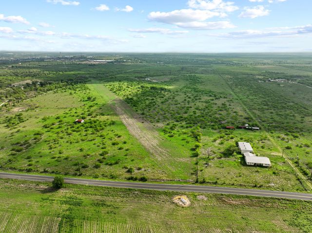 14104 Hokanson RD, Del Valle, TX 78617