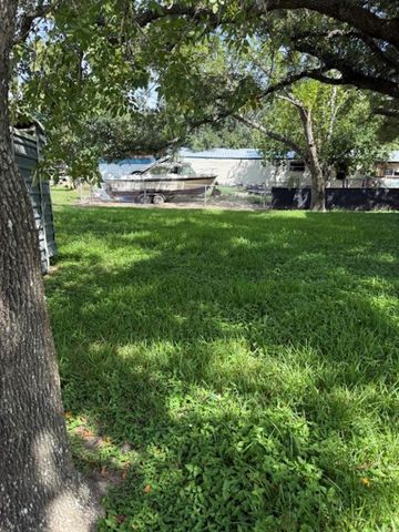 44 Starling Drive, Palacios, TX 77465