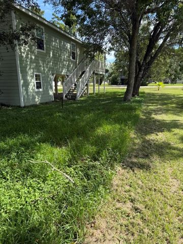 44 Starling Drive, Palacios, TX 77465