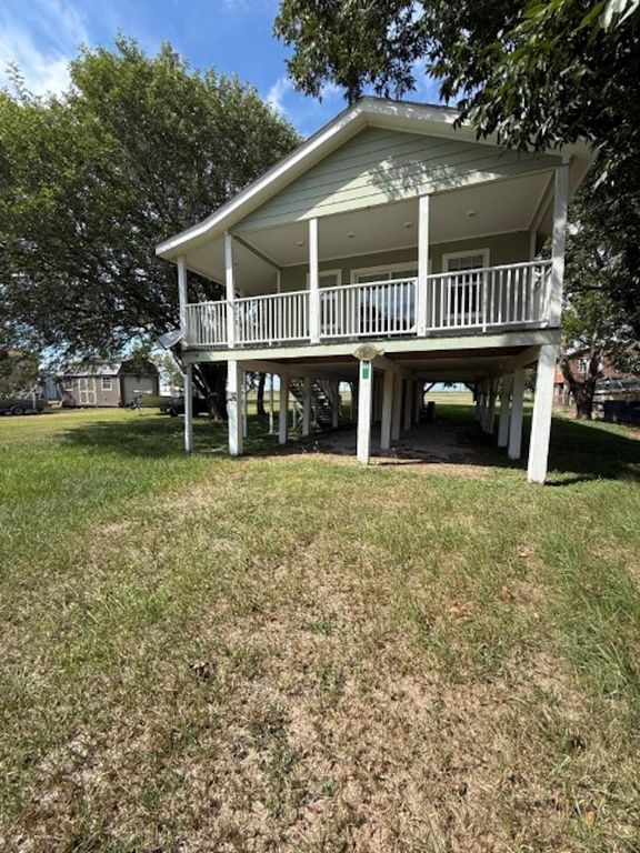 44 Starling Drive, Palacios, TX 77465