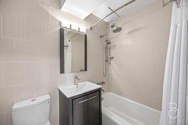 33-43 14th Street 10A, Astoria, NY 11106