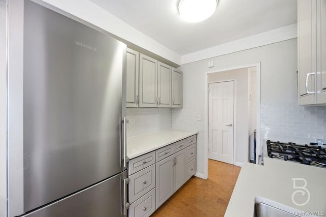 33-43 14th Street 10A, Astoria, NY 11106