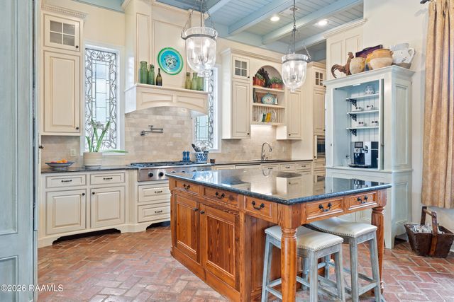 136 Adair Lane, Lafayette, LA 70508