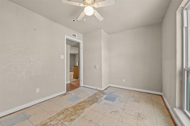 3817 Longmeadow Way, Fort Worth, TX 76133