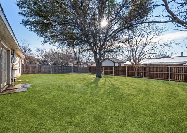 3817 Longmeadow Way, Fort Worth, TX 76133