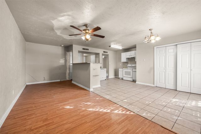 3817 Longmeadow Way, Fort Worth, TX 76133