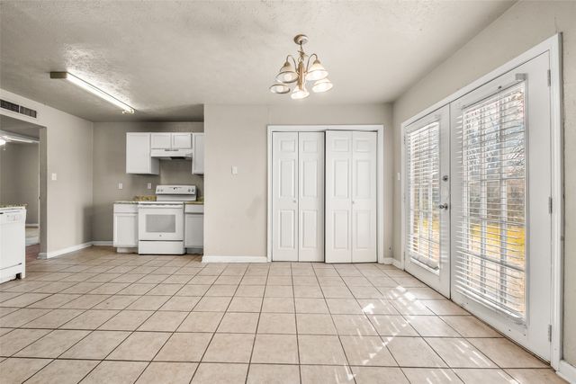 3817 Longmeadow Way, Fort Worth, TX 76133