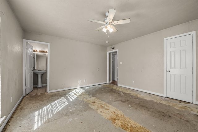 3817 Longmeadow Way, Fort Worth, TX 76133