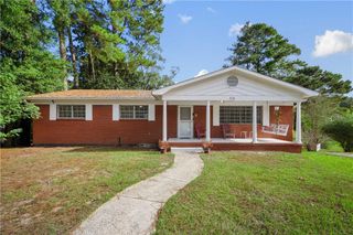 210 Cache Circle, Chickasaw, AL 36611