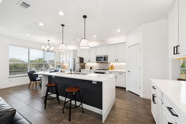 10249 Candlewyck Street, Fort Worth, TX 76244