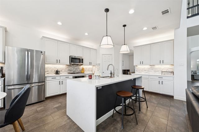 10249 Candlewyck Street, Fort Worth, TX 76244