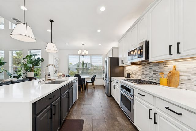 10249 Candlewyck Street, Fort Worth, TX 76244