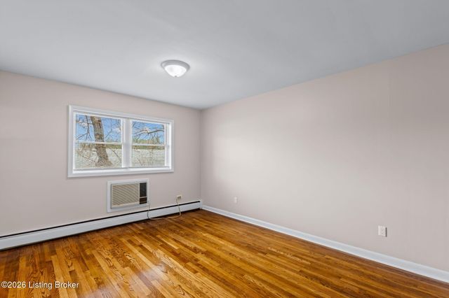 198 Crescent Ave APT 13, Louisville, KY 40206