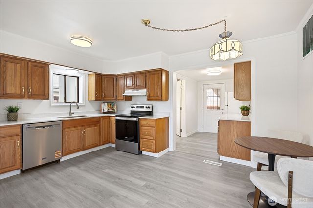 102 180th Street S, Spanaway, WA 98387