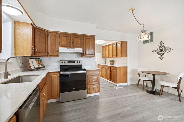 102 180th Street S, Spanaway, WA 98387