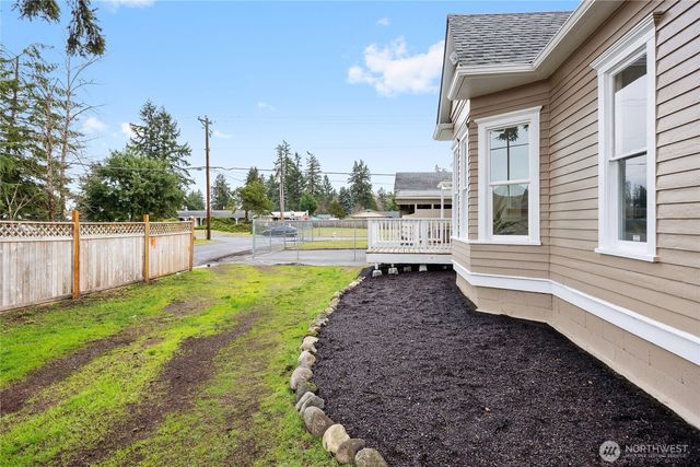 102 180th Street S, Spanaway, WA 98387